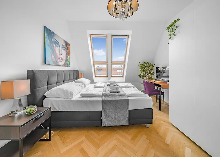 Center Penthouse, 3 Bedrooms, 30qm Rooftop, Ac Апартаменты *