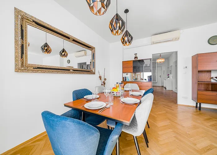 Center Penthouse, 3 Bedrooms, 30qm Rooftop, Ac *