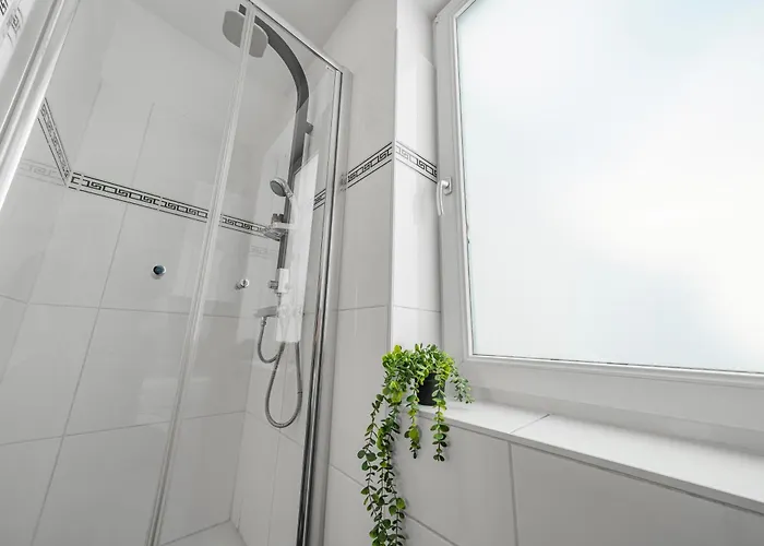 Center Penthouse, 3 Bedrooms, 30qm Rooftop, Ac