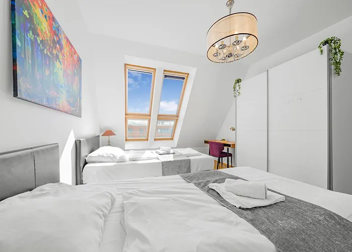 Center Penthouse, 3 Bedrooms, 30qm Rooftop, Ac *
